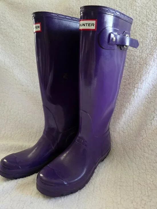 Hunter Purple Original High Gloss Waterproof Boots - Picture 1 of 7
